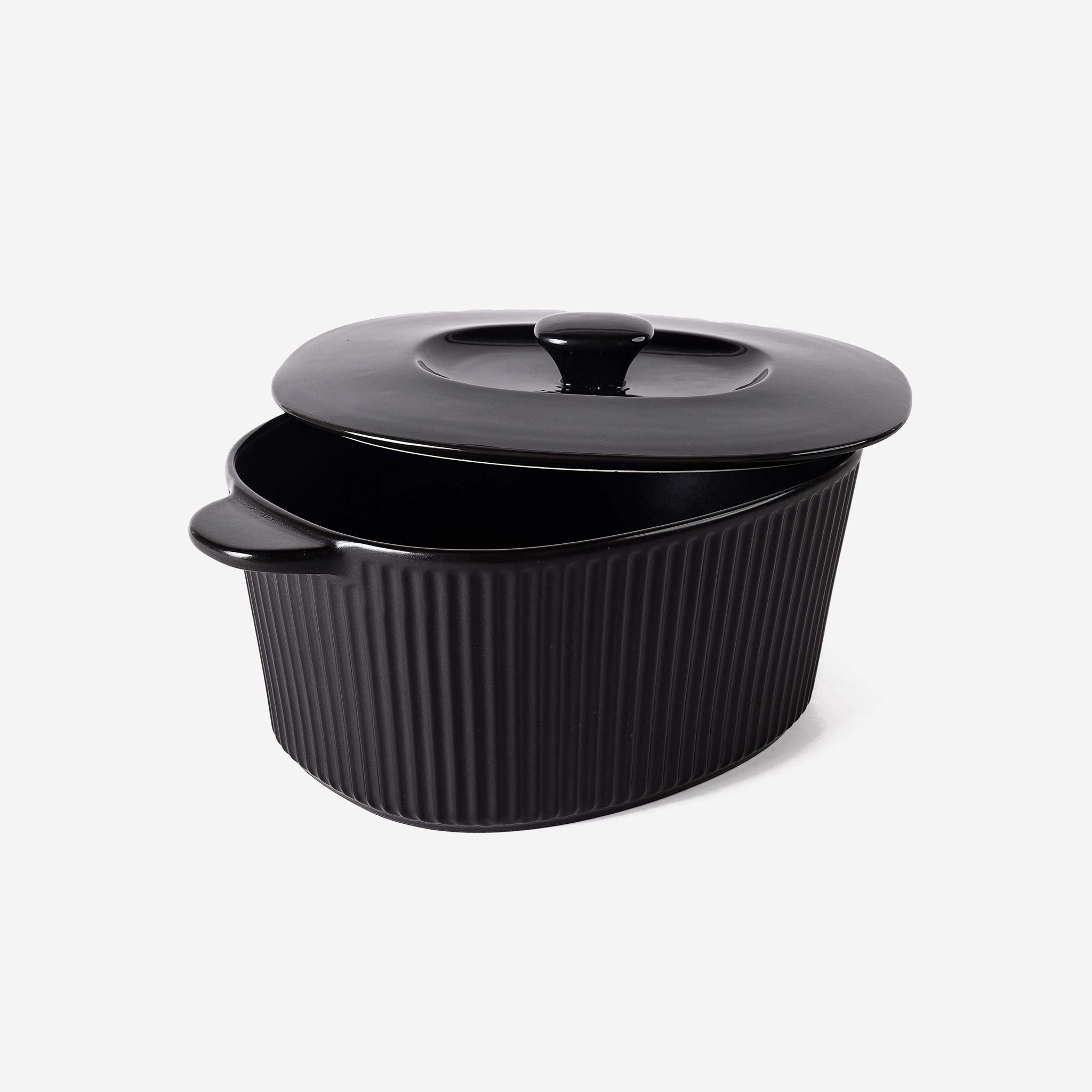 Classic Oval Dutch Oven 7.5-Quart